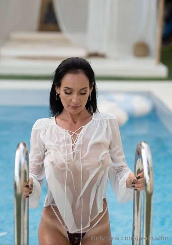 ## 𝐅𝐑𝐄𝐄 𝐒𝐔𝐁 @mariaforeverinyourheart## *****The hottest MILF..