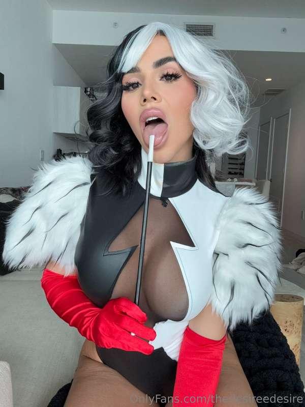 I'm online now dropping some heat 🔥