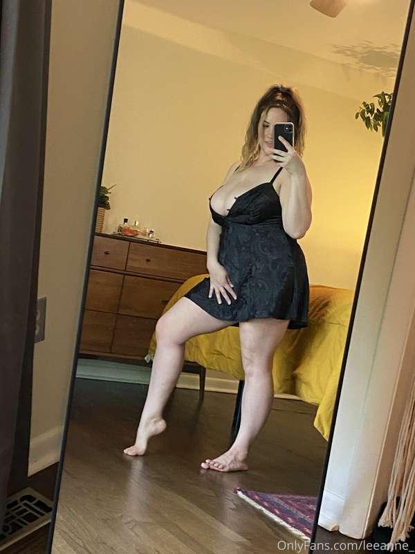Mirror pics breast out!