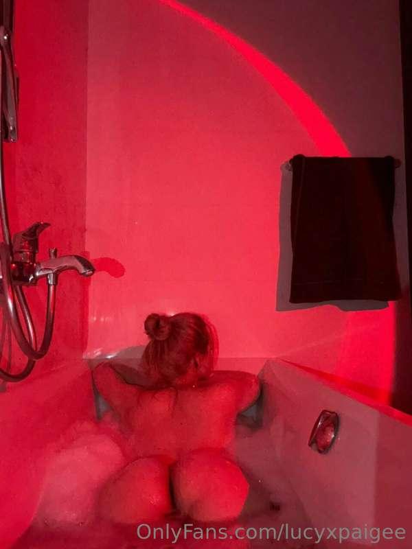 I’m not drowning in this bath yet.. but i would love to if y..