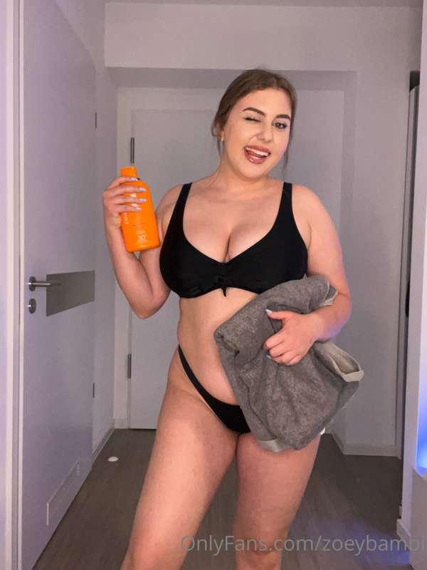 zoeybambi image #1