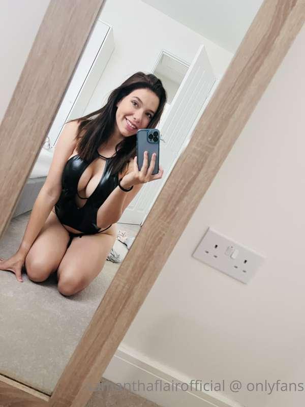 samanthaflairofficial image #1