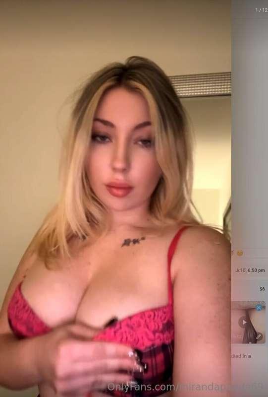 Just imagine me crawling into your bed like this. 😉💋