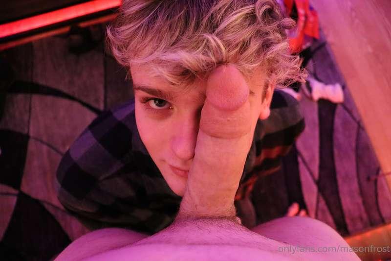 @ryansnow2552 loves dick