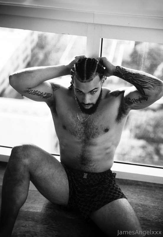 Waiting for your request… let’s make it hot 😈
