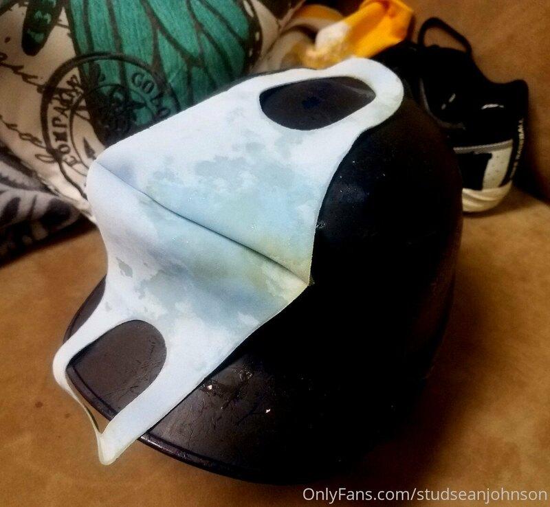 Stained from a previous load, I just had to add a fresh one ..