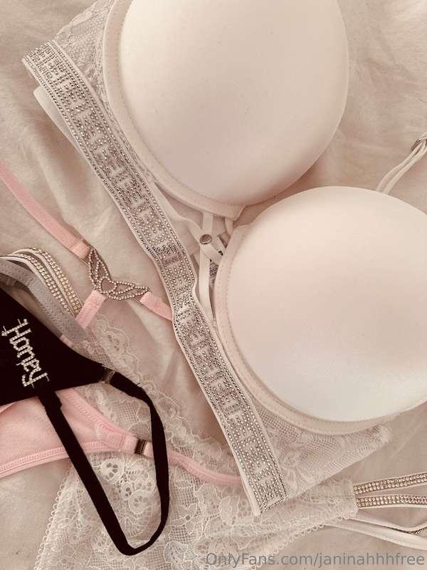 tuu tilaa mun kanava jos haluut nähdä nämä mun päällä🤷🏼‍♀️ L..