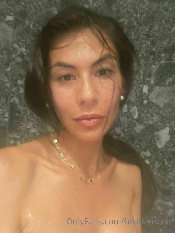 A bit of time in the sauna at week to take care of my smooth..