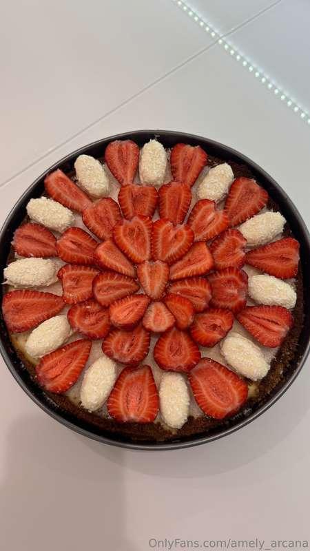 Oh yes, I almost forgot to show you what kind of cheesecake ..