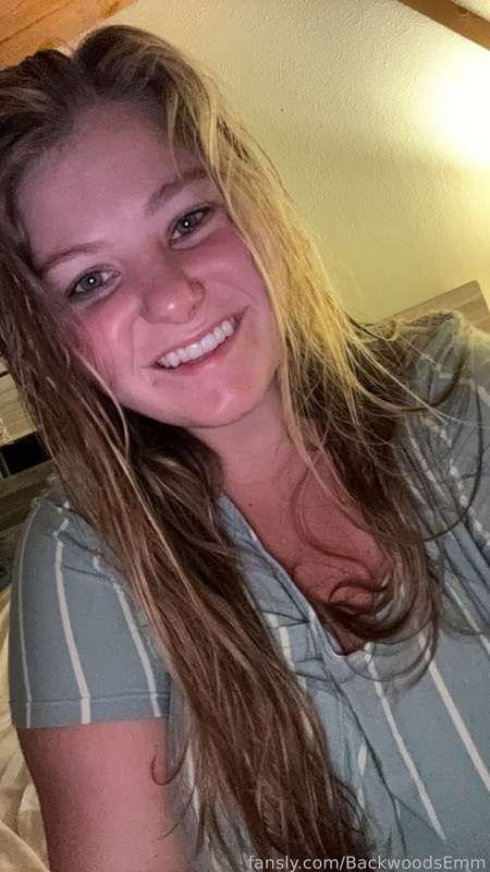 Good night 😘 

#naughtyemm #smile #pussy #bbw #tight #holes #fyp #pawg #chubby #milf #bedtime