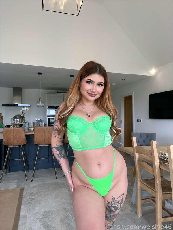 do I suit green ? #fyp 