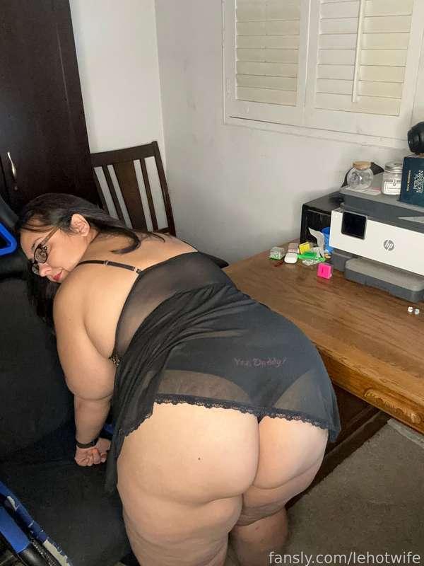 iehotwife image #3