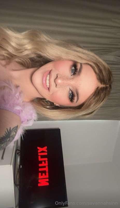 Netflix and chill, anyone? 🤭