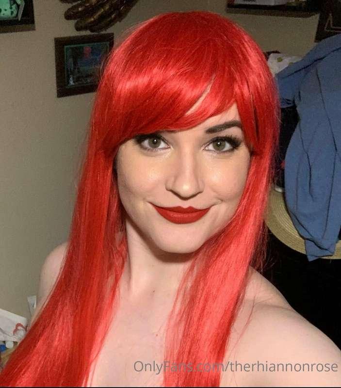 Hey babes! Back with another paid set :) I just got a strapp..