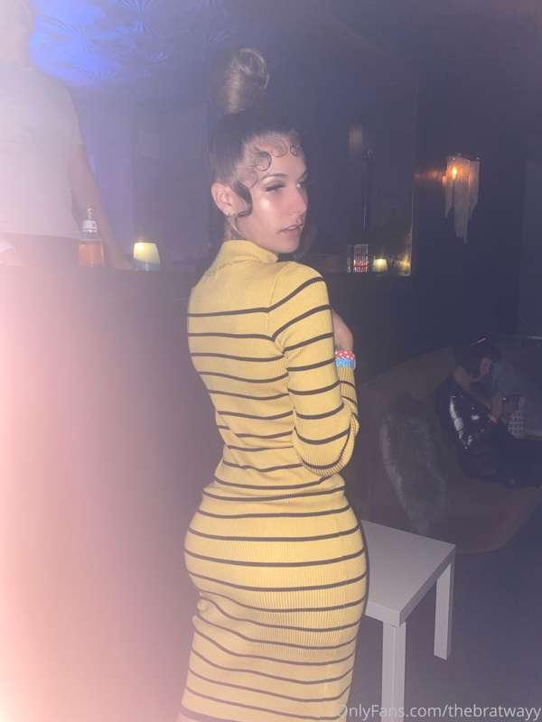 He spend STUPID RACKS! 💛