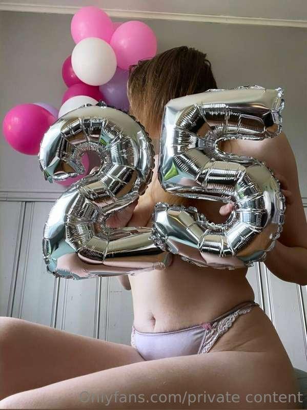 🎂✨ ***BIRTHDAY GIRL*** ✨🎂
Bli med å feire @frkcarina som bli..