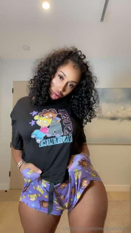 ### SURE YOU DON´T WANNA BITE 😏
Hit me up boo 😋
