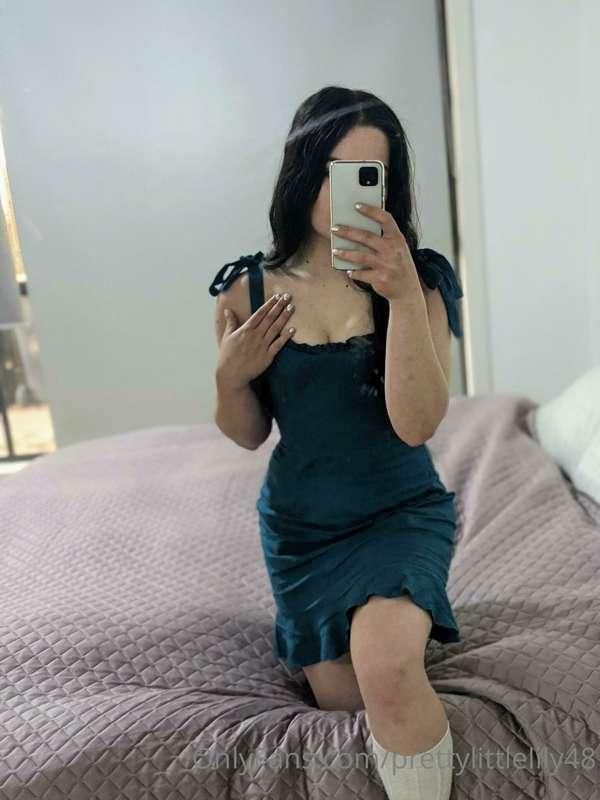 I love this dress! I think it's pretty cute 😌💖