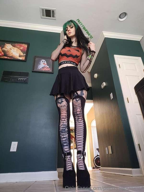 prettyinpunk92 image #1