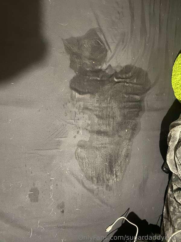 Get me a wet floor for this one because jfc 🥴

After buying ..