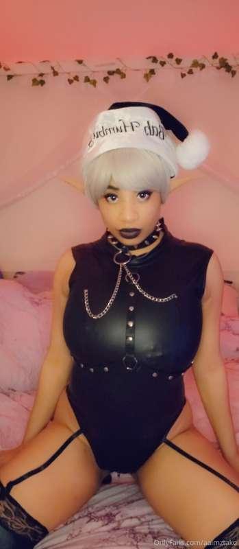 If you been naughty you getting a ton of coal 🖤😤
