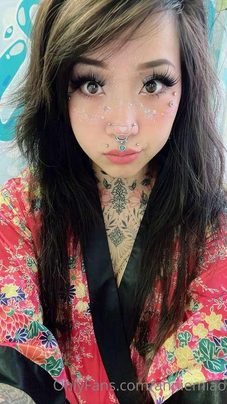 Your fav girl Annie here! sending you some good morning wish..