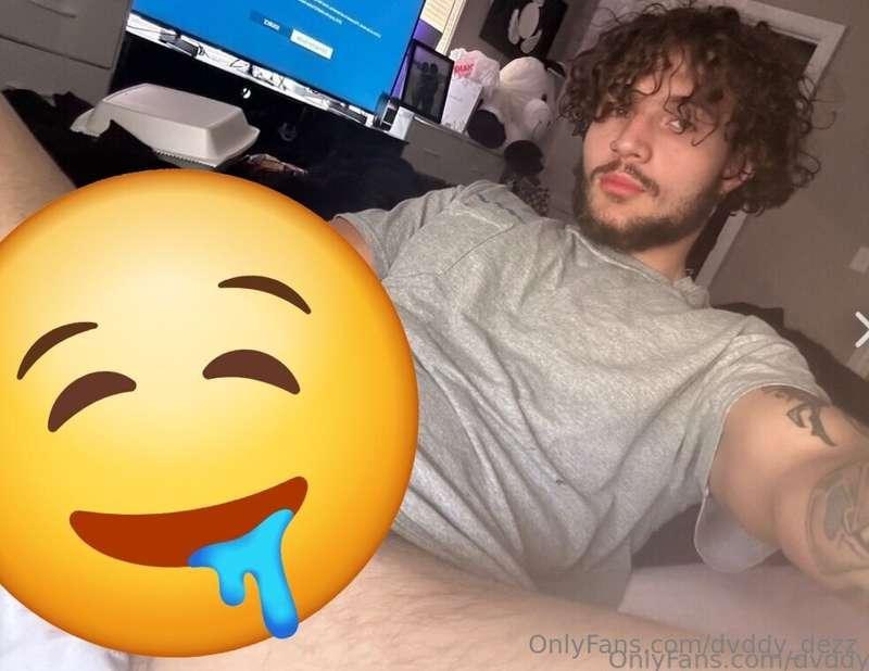 Jerking my man meat 🥩 late at night 😈😈✊️✊️