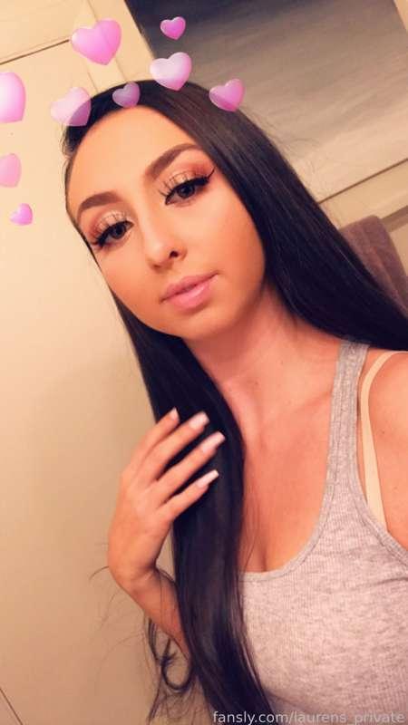 Would you cum on my face ?👀