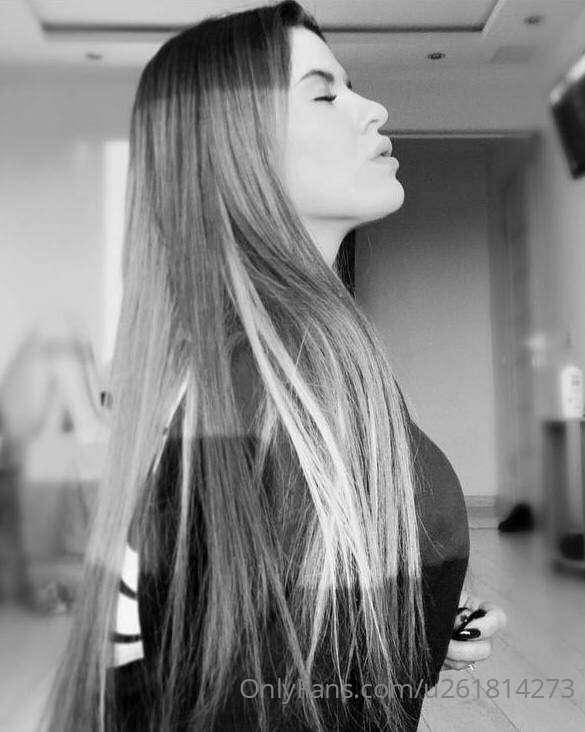 Always try to be happy and make others happy.💕💕💕