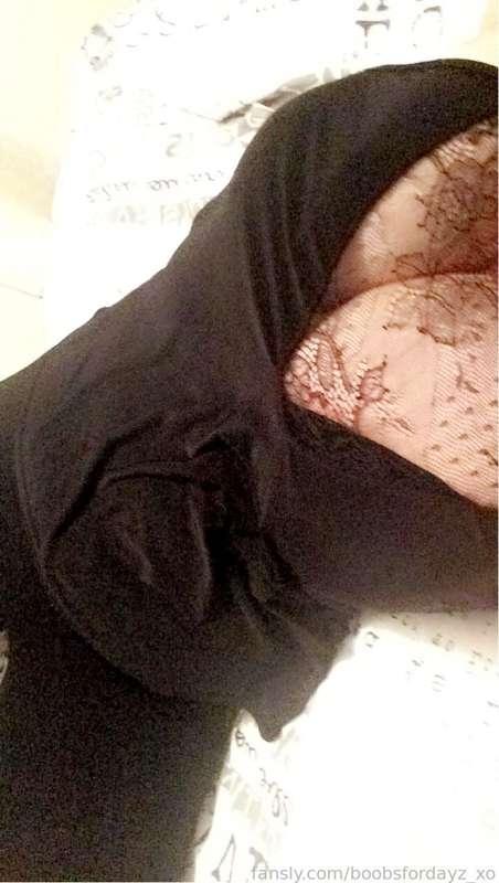 Do my tits look good in this top babe? 😘 