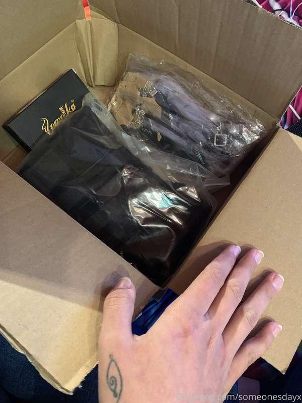 Got a package today 🤗 
Thank you to my lovely fan who send m..