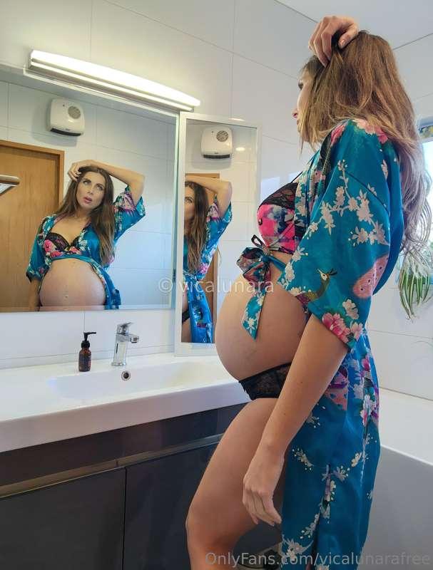 Mommy loves talking to herself while oiling her belly, boobs..