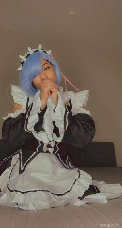 Happy Thursday! Who's ready for a new picture set?! It won't..