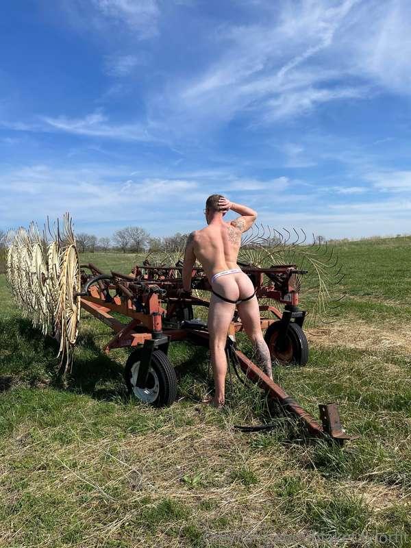 A lil bit of country 😏
