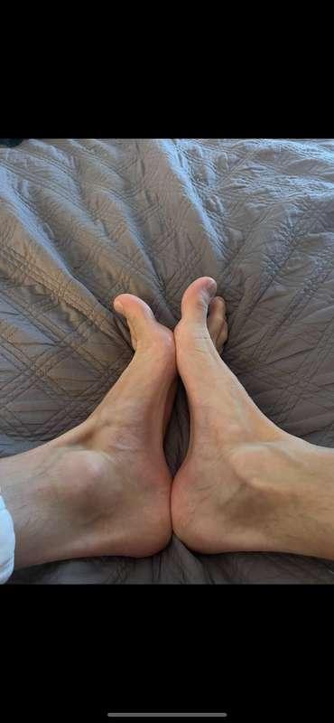 Upsss🫣💕my feet need love