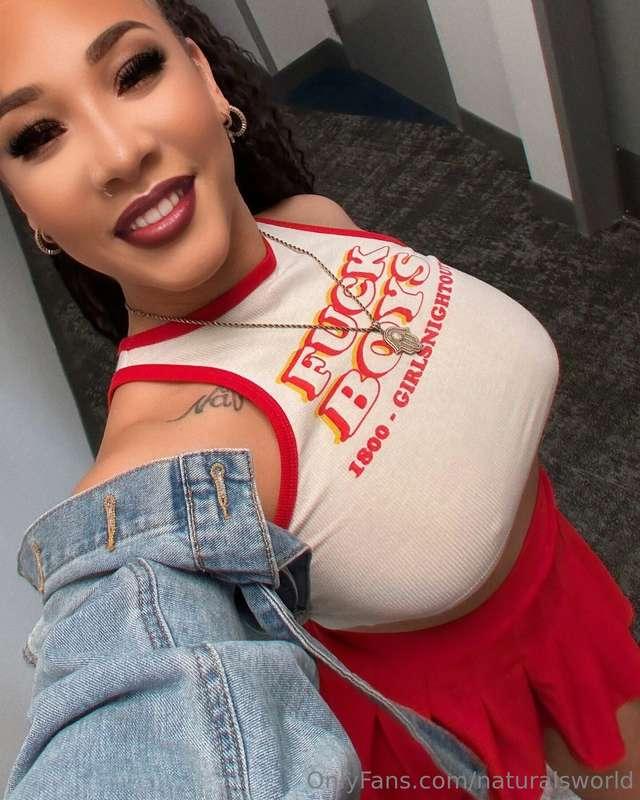 Easters are meant to fuck boys🤤