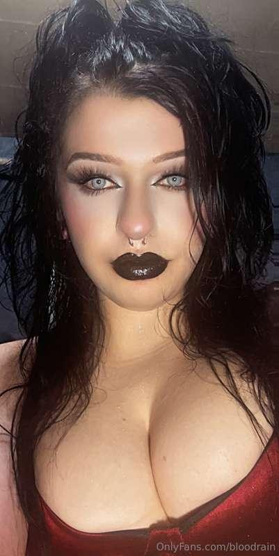 From the other night 🖤