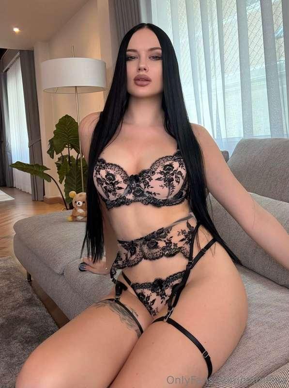 New lingerie set 🖤🔥