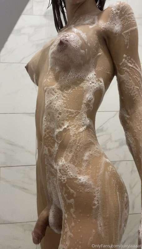 Looking for shower buddy 💦😜
