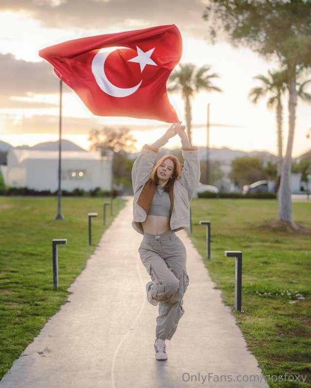 Yaşasın Cumhuriyet 🇹🇷❤️

Happy Republic day to my Turkish fa..