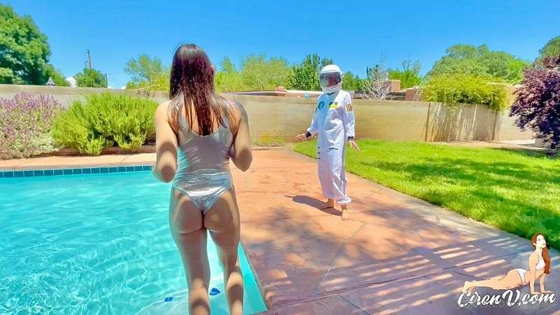 Ever wonder what happens when an astronaut runs into an alie..