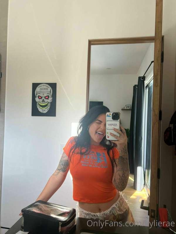 @kylieraeprivate get’s to see something else 😏🫣