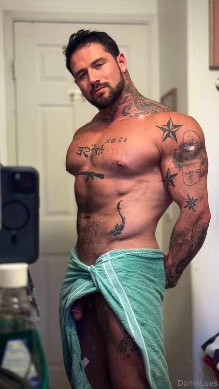 I need to check my messages and give my rating on how sexy y..