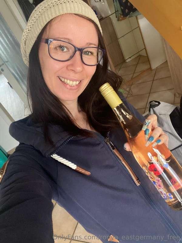 Bin unterwegs zu einer Freundin😜 ich bleibe nicht allzu lang..