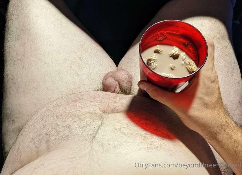 Good news, I got un-shadowbanned on Reddit! Here's a thigh p..