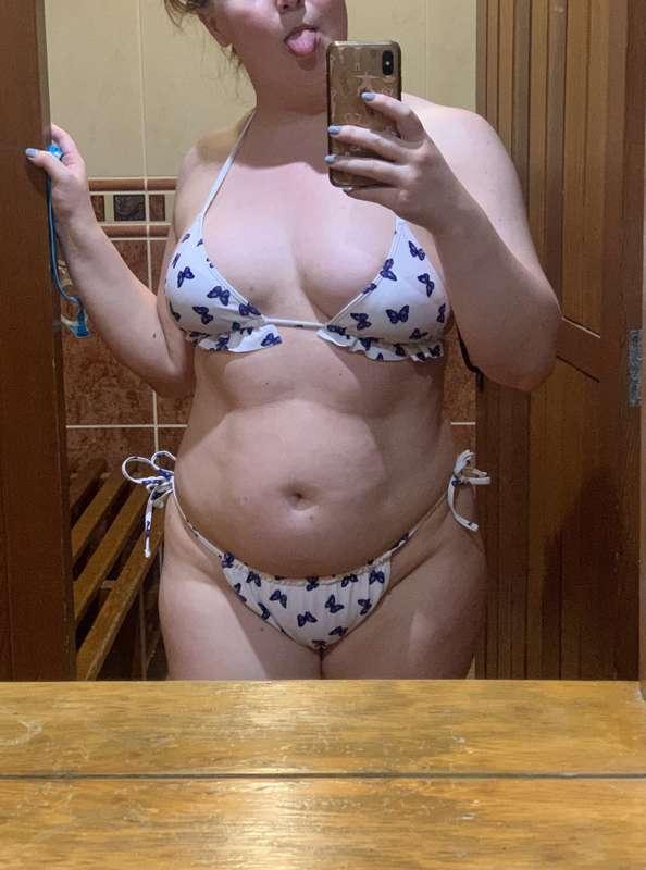 I rented a pool for an hour with a friend last week ☺️ It wa..