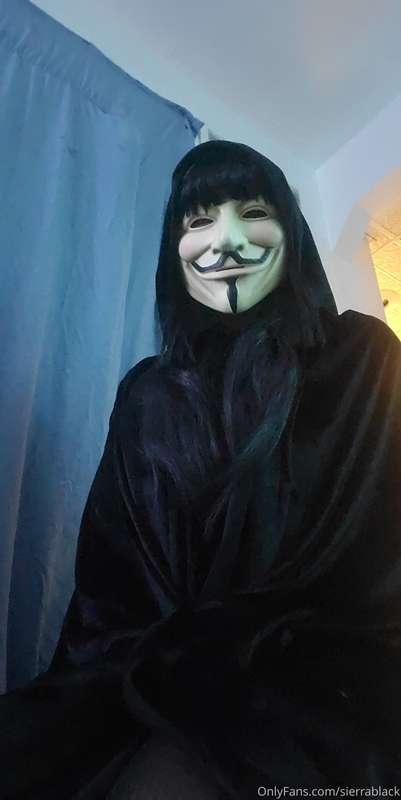 Remember Remember the 5th of November the gunpowder treason ..