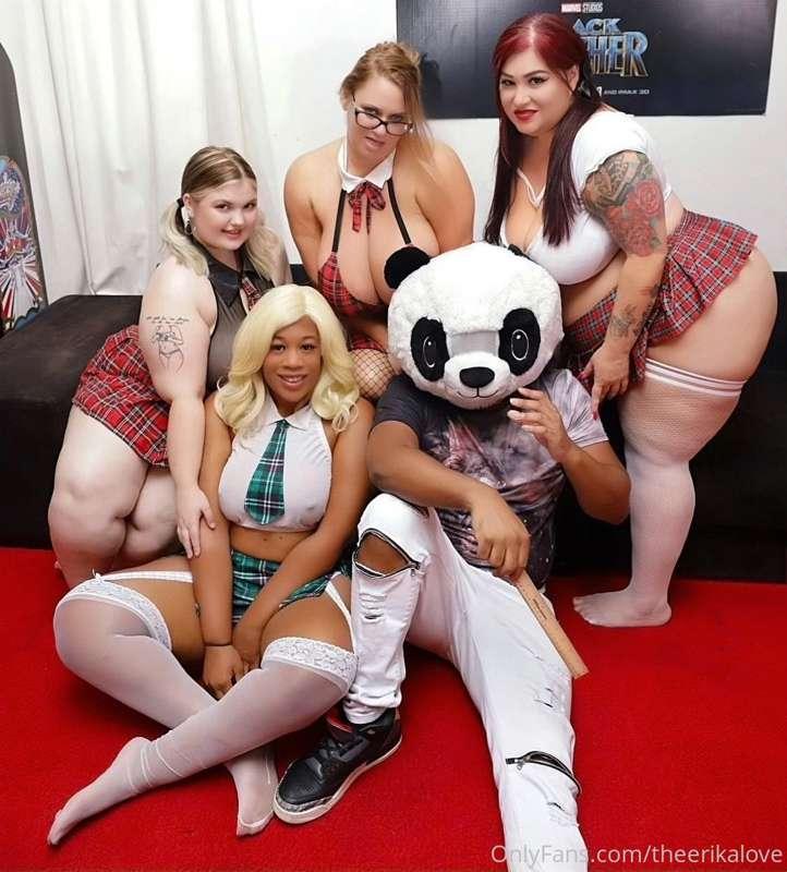 Watch us all in titty sucking class @boobyuniversity! @moniq..