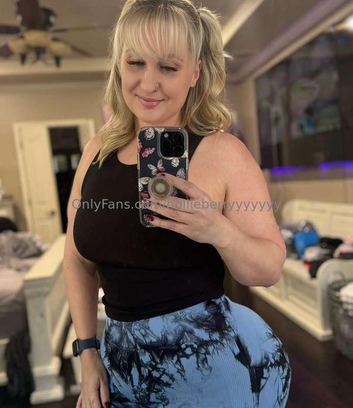 What would be TOO hot to see me doing? 😈🍑