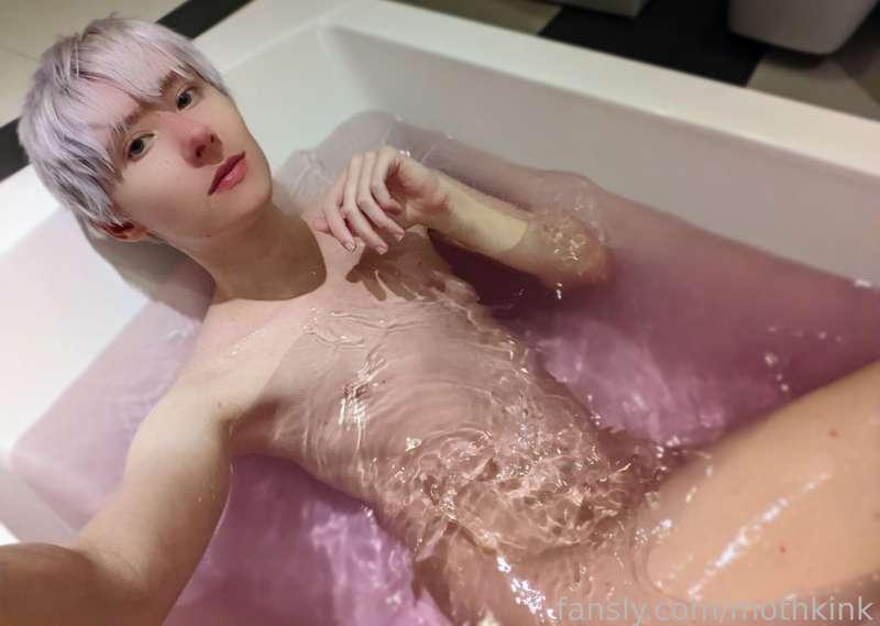 mothkink image #1